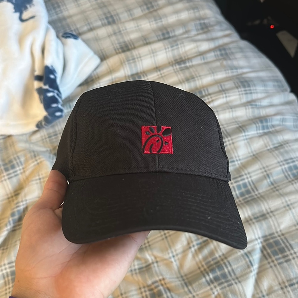 A chick fil a hat